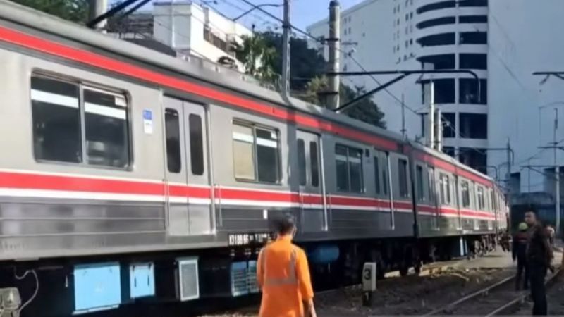 KRL Anjlok Sudah Dievakuasi, KAI Commuter Lakukan Normalisasi Jalur Rel