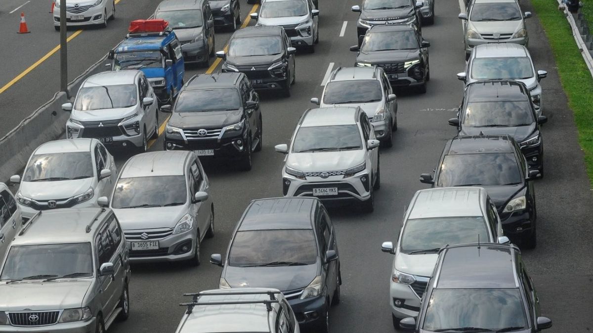 Arus Balik Meningkat, One Way Diberlakukan di Tol Trans Jawa