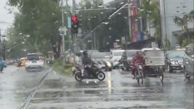 Viral Momen Orang Bandung Kaget Lihat Lalu Lintas di Medan, Pengendara Santai Terobos Lampu Merah