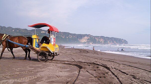 Catatan Pariwisata DIY saat Musim Lebaran, Pantai Parangtritis Masih Jadi Primadona