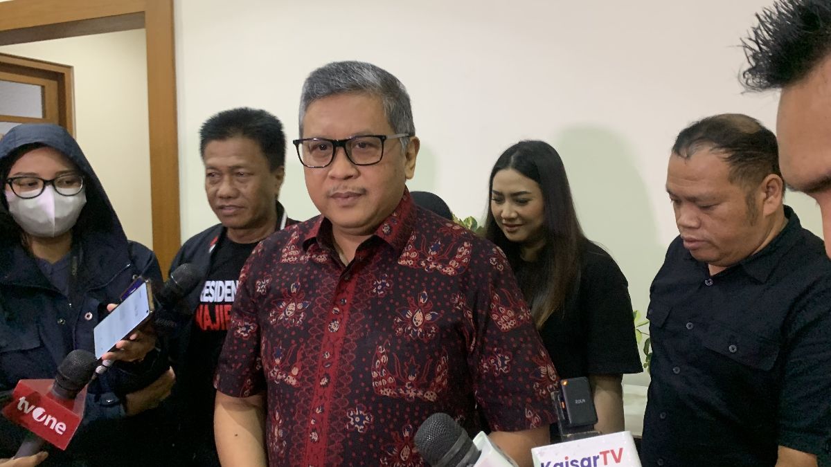 Hasto 'Black List' Bobby Ikut Pilkada dari PDIP, Ini Respons Gibran