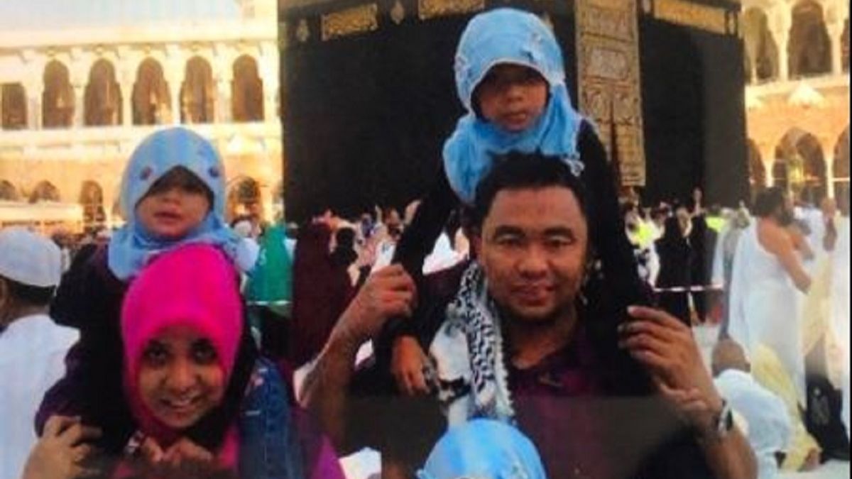 Bikin Iri, Keluarga Ini Bagikan Momen Umrah Bersama dari Tahun ke Tahun hingga Liburan ke Luar Negeri