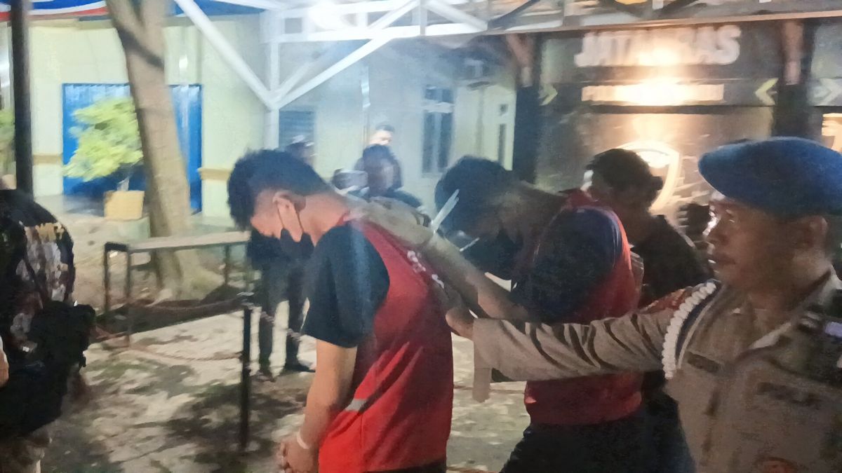 Derai Air Mata Laila Menanti Aji Sadar dari Koma usai Dikeroyok Anggota Klab Mobil Jambi, Berharap Polisi Adil