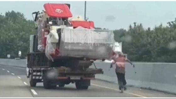 Momen Sopir Kejar Truknya yang Berjalan Sendiri di Jalanan Menurun Ini Viral, Tuai Perhatian