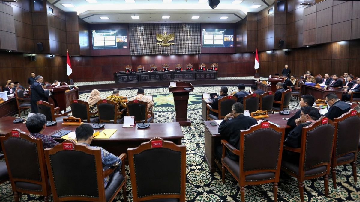 LSI Ungkap Efek Sidang Sengketa Pilpres Terhadap Kepercayaan Publik ke MK