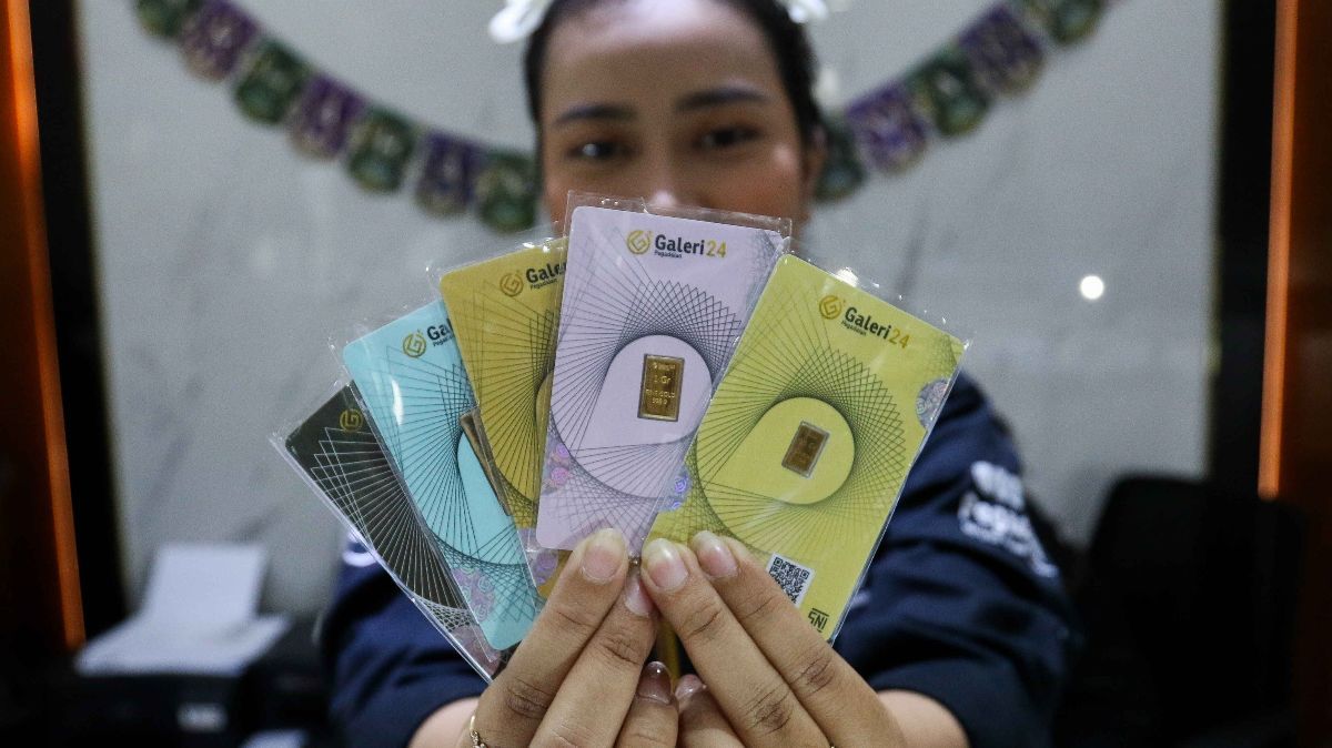 FOTO: Rekor! Naik Rp14.000 per Gram, Harga Emas Kini Tertinggi Sepanjang Masa