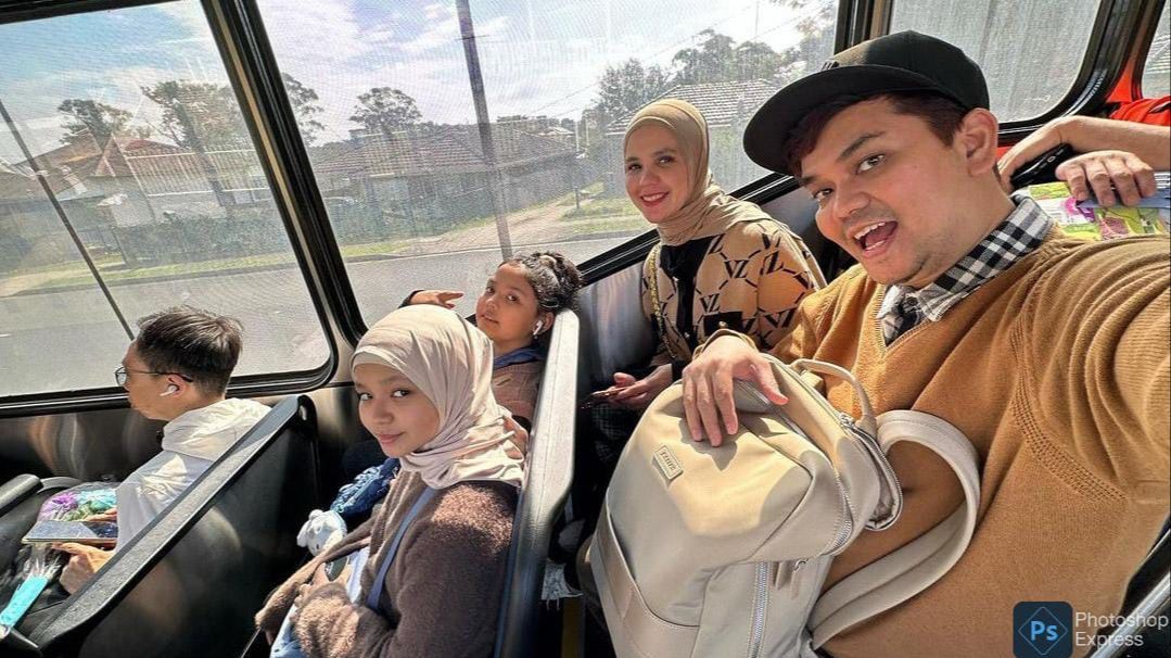 Potret Indra Bekti Boyong Keluarga Liburan di Australia, Kemesraan Bareng Aldila Jelita Jadi Sorotan