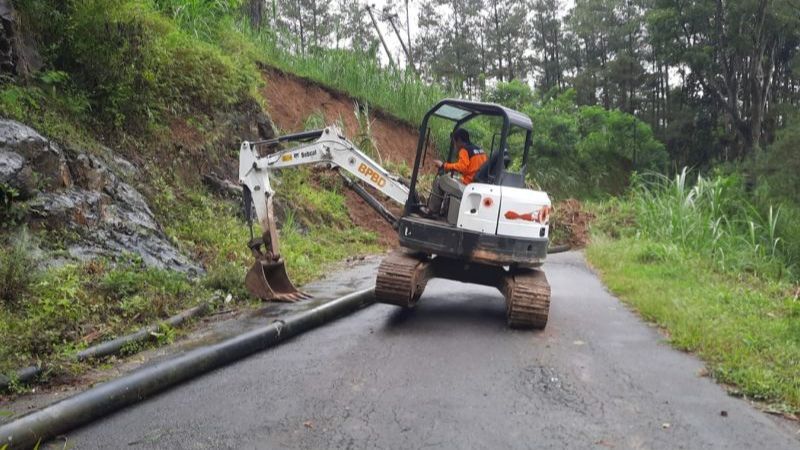 Banjir dan Longsor Landa Tujuh Kecamatan di Trenggalek, Rumah Warga dan Masjid Alami Kerusakan