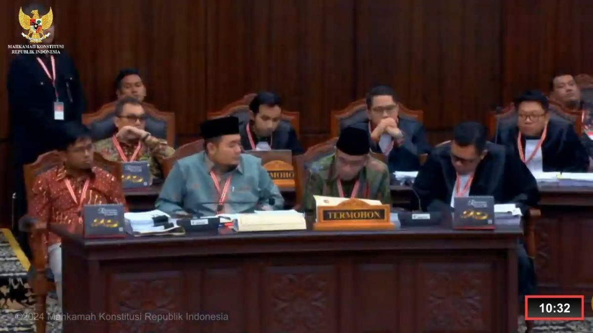 Lagi, Ketua KPU Ditegur Hakim MK saat Sidang: Pak Hasyim Tidur Ya?