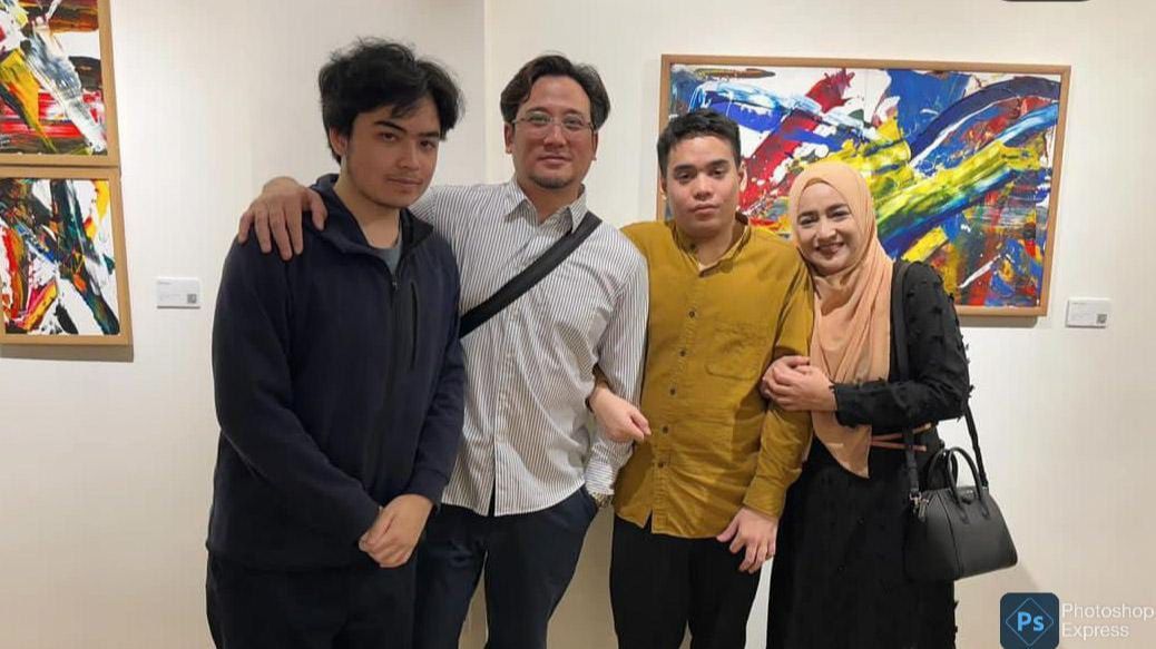 Sebelum Pindah ke Kanada, Potret Pameran Tunggal Omar Anak Cindy Fatikasari dan Tengku Firmansyah yang Diminati Dubes Italia