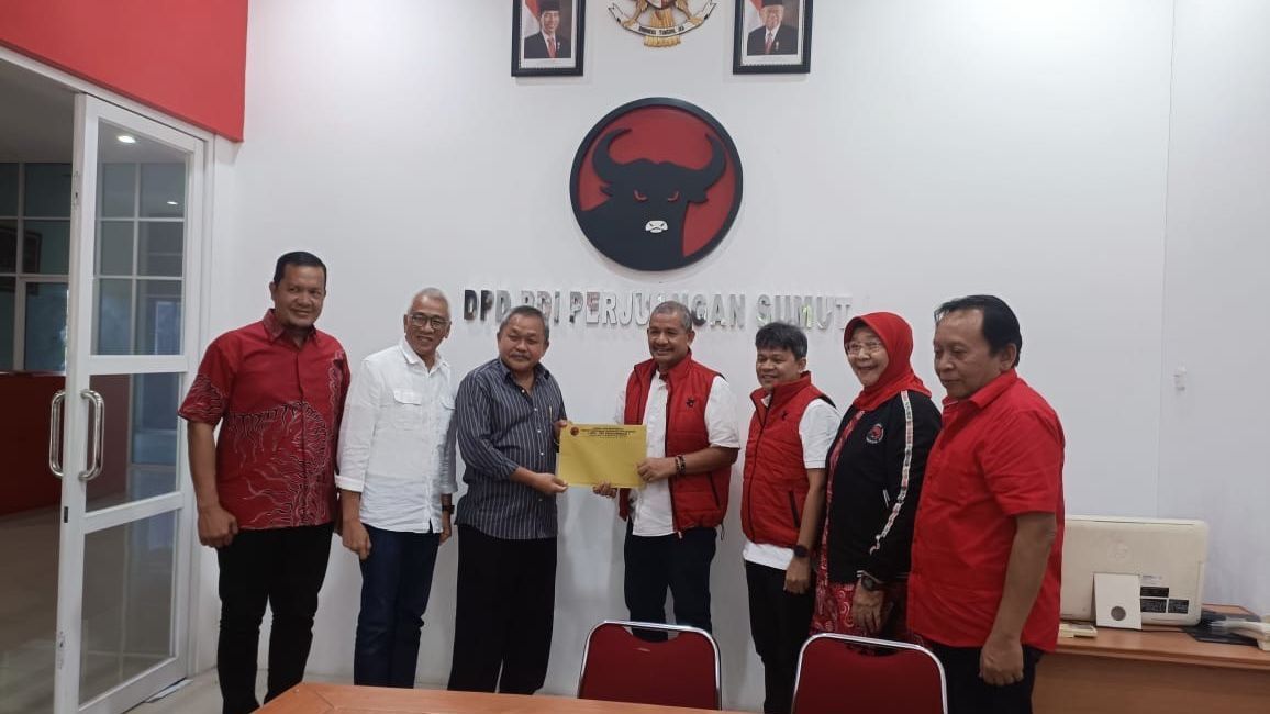 Maju Pilgub Sumut 2024, Edy Rahmayadi Ambil Formulir di PDIP