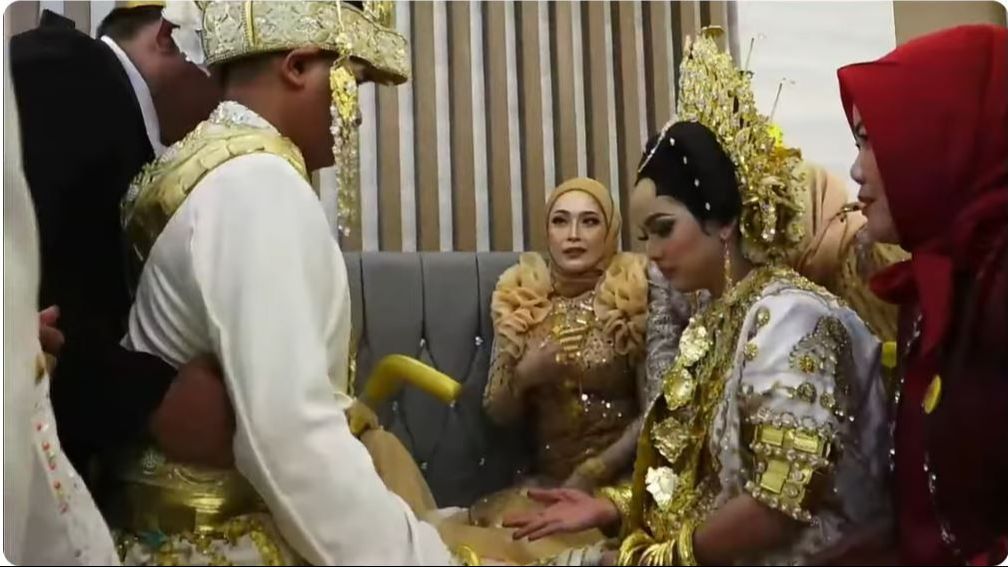 Mewah dan Meriah Pernikahan Putri Isnari dengan Abdul Azis, Resepsinya Ala Bollywood