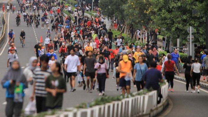 FOTO: Setelah Nikmati Libur Lebaran, Warga Jabodetabek Bondong-Bondong Berolahraga di Hari Bebas Kendaraan Bermotor Jakarta