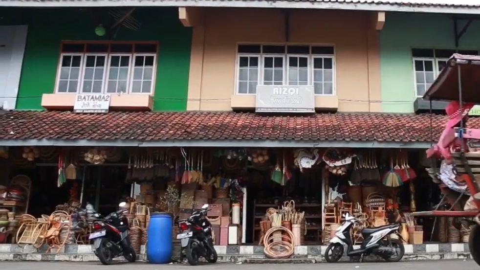 Berburu Aneka Kerajinan Tangan Khas Tasikmalaya, Bertahan Sejak Abad ke-20