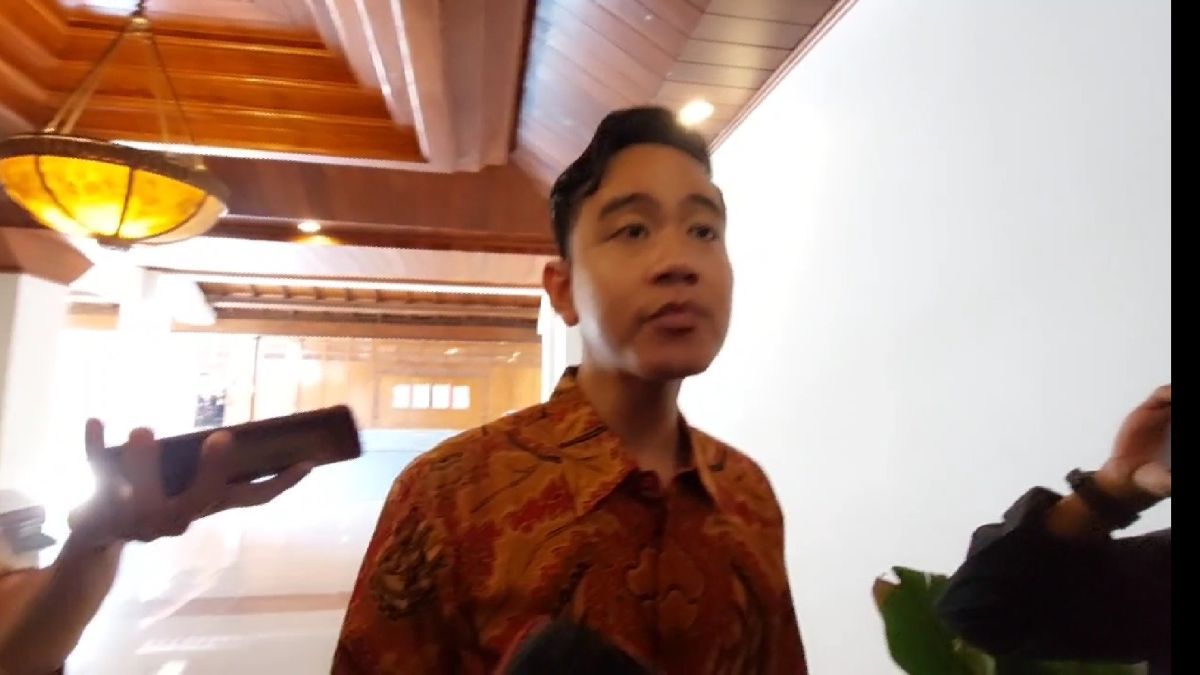 Tak Hadiri Sidang Putusan Sengketa Pilpres, Gibran Ngantor di Balai Kota Solo