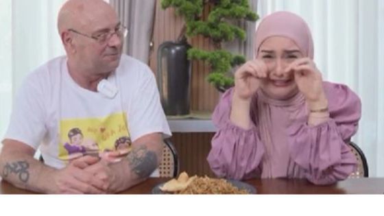 Jarang Ngonten Berdua, 8 Foto Irish Bella Saat Makan Bareng Papa Yang Berdarah Belgia: Sepedes Hidupku