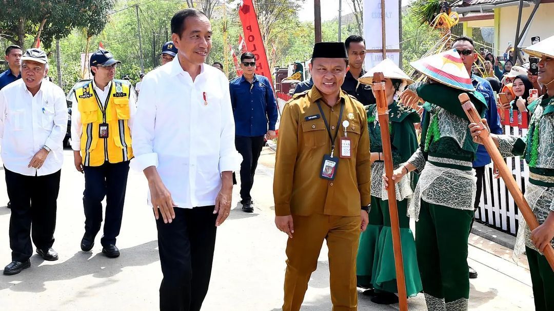 VIDEO: Respons Jokowi Soal Putusan Pilpres MK, Menteri Basuki di Belakang Lap Keringat