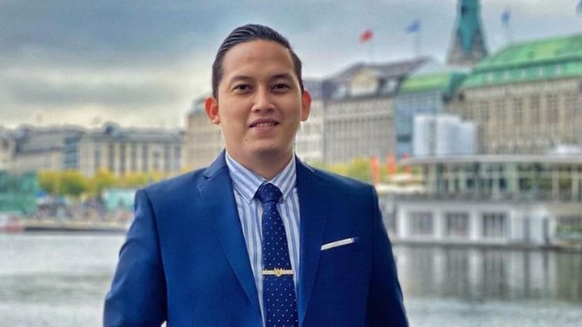 Mengenal Rizky Irmansyah, Ajudan Prabowo yang Bikin Kaum Hawa Meleleh