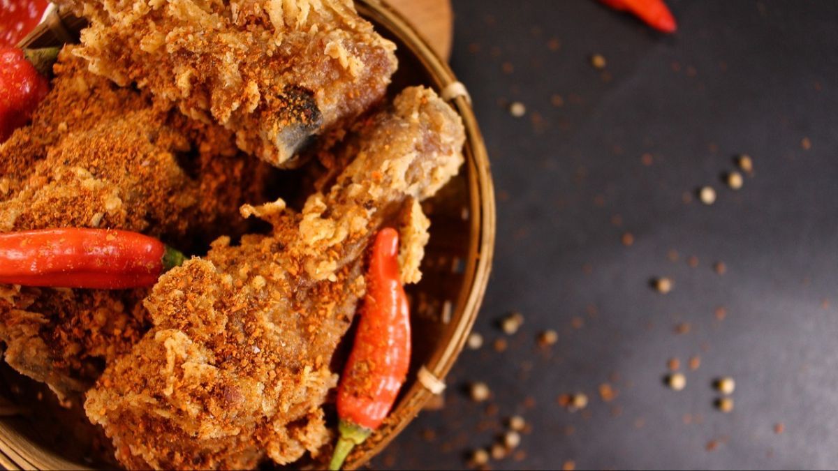 6 Resep Ayam Goreng Krispi ala KFC dengan Tepung yang Gurih, Renyah dan Kriting