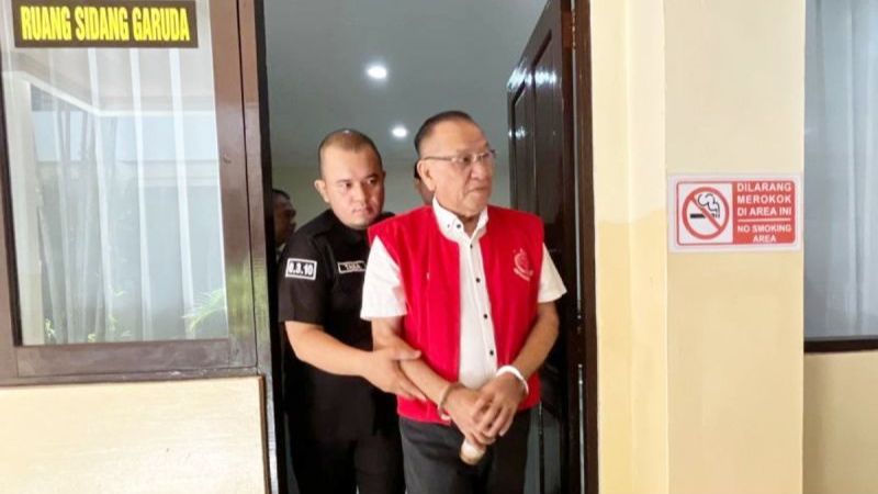 Ayah Gembong Narkoba Fredy Pratama Divonis 1 Tahun 8 Bulan Penjara