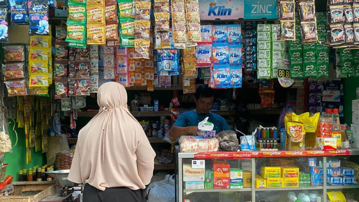 Dagangannya Paling Laris di Aplikasi New Pasar.id, Pemilik Toko Asal Tuban Bongkar Rahasia Ini