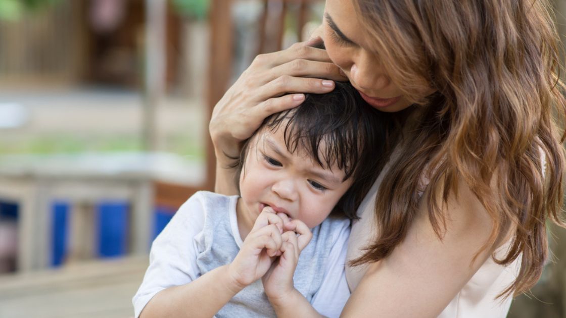 Anak Sering Tantrum di Tempat Umum? Jangan Kesal, Ini 4 Hal yang Bisa Ibu Lakukan