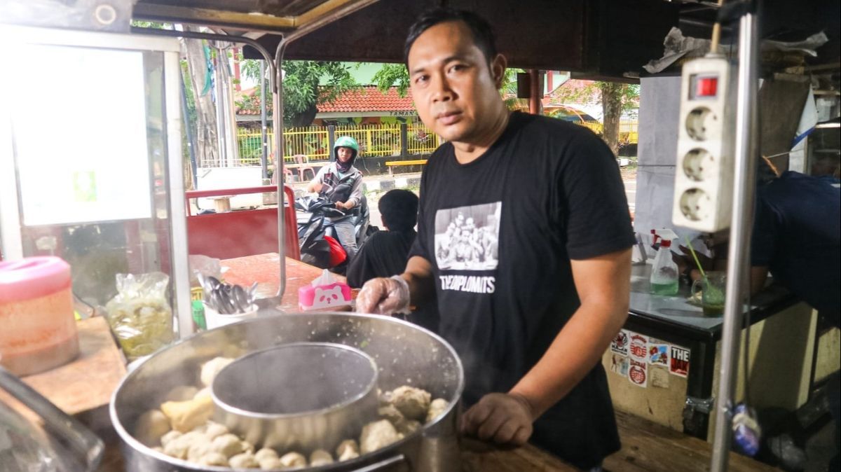 Didukung KUR BRI, Ini Kisah Mantan Pekerja Media jadi Penerus Usaha Bakso Legend di Jakarta