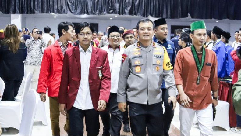 VIDEO: Irjen Ahmad Luthfi 'Jebolan' Surakarta Kencang Didorong Maju Pilgub Jateng