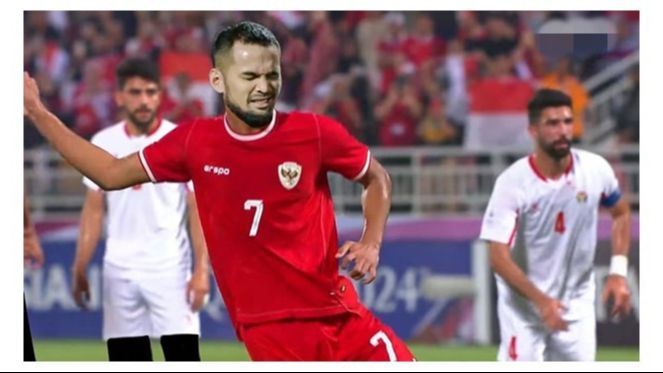 Kocak! 7 Foto Editan Teuku Wisnu Mendadak jadi Pemain Timnas hingga Suporter, Bikin Ngakak