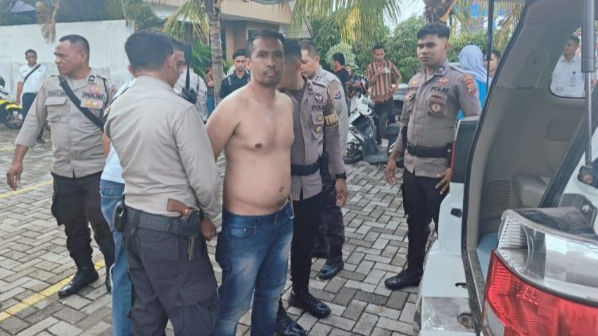 Mantan PNS Ini Masuk Restoran Tanpa Baju-Sandal, Pesan Makan Paling Enak, Sosoknya Bikin Semua Pelayan Ketakutan