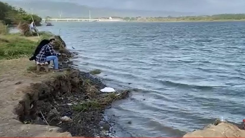 Mengunjungi Pantai Baros, Surga Tersembunyi di Selatan Bantul