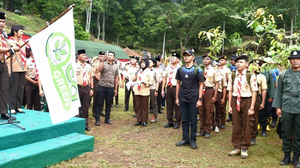 Nadiem Makarim: Aturan Sangat Jelas, Pramuka jadi Ekskul Wajib di Sekolah