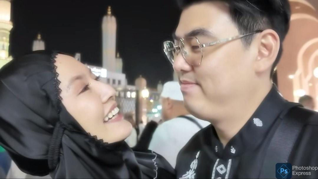 Potret Asty Ananta Jalani Ibadah Umrah saat Ramadan, Selalu Romantis Bareng Suami dan Tangis Haru Pecah