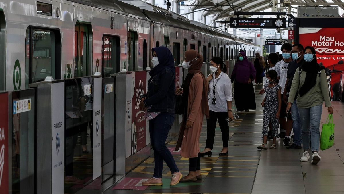 Big Data: Pelanggan MRT Mayoritas ‘Work Life Balance’, Wanita Pekerja Keras yang Wangi