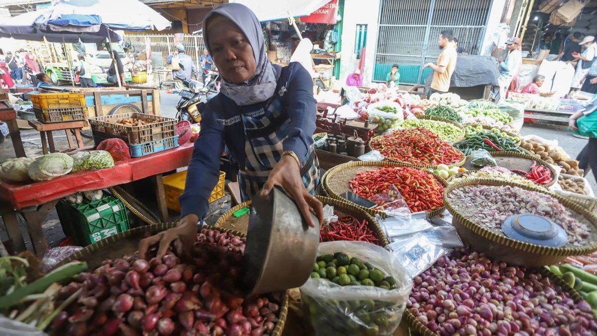 FOTO: Sempat Meroket Tajam, Harga Bawang Merah Turun dari Rp 70 Ribu Jadi Rp 40 Ribu per Kilogram