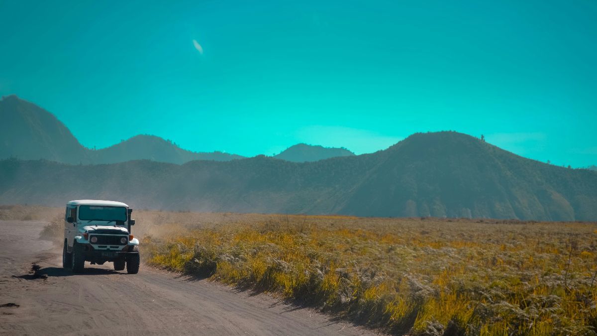 Mitos Gunung Bromo, Disebut Tempat Bersemayamnya Para Dewa hingga Pasir yang Bisa Menyerap Manusia