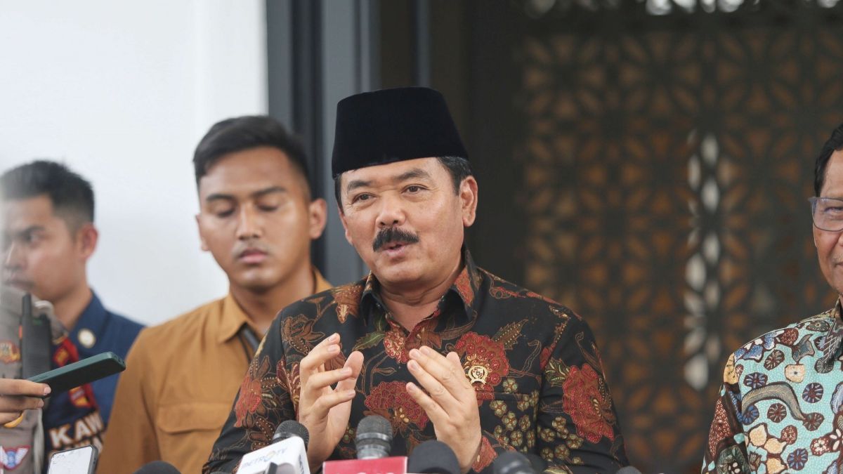 Menko Hadi Minta Kasau Siapkan Alutsista yang Mampu Modifikasi Cuaca