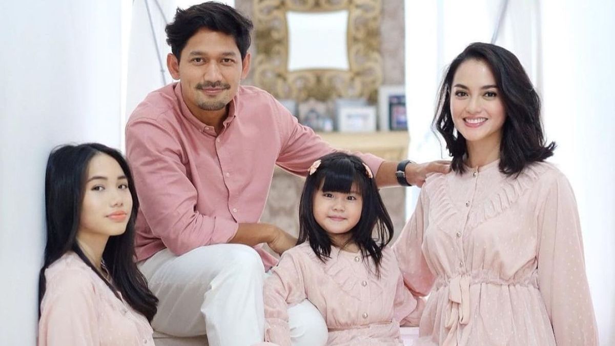 Cantik dan Sangat Menawan, Berikut Ini Potret Jasmine Abeng Putri Sulung Ririn Ekawati yang Kini Kuliah di Amerika