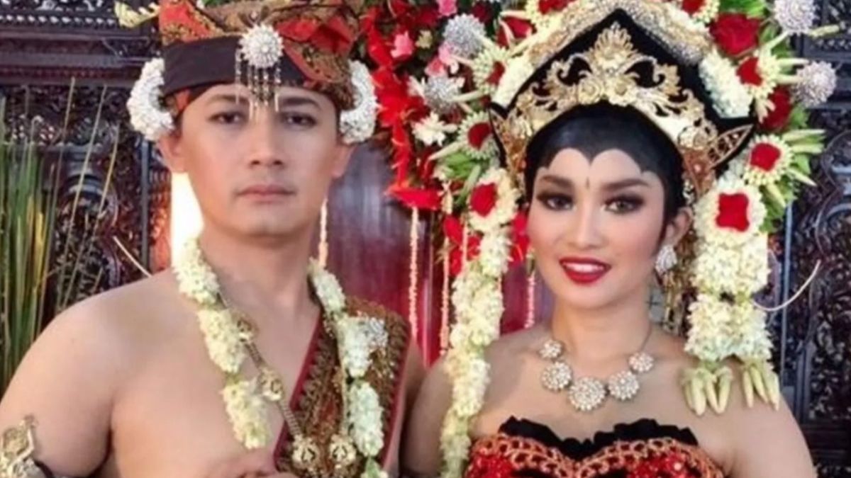 7 Potret Pernikahan Lawas Pedangdut, Ada yang Kenakan Adat Banyuwangi hingga Yogyakarta