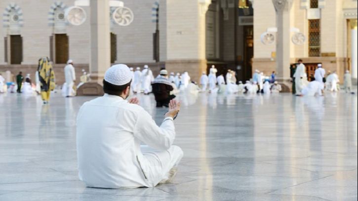 Doa Setelah Sholat Idul Fitri Latin dan Artinya, Lengkapi Ibadah Hari Raya