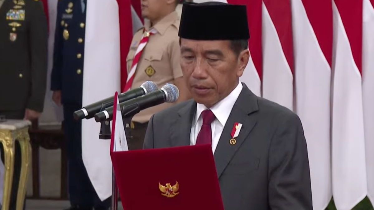 Respons Presiden Jokowi Diisukan Rebut Posisi Ketua Umum PDIP & Golkar, Menteri Sampai Tertawa Geli