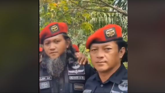 Bersorban Putih & Janggut Panjang, Sosok Pensiunan Baret Merah Hadiri HUT Kopassus Curi Perhatian