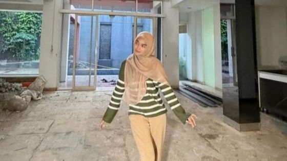 Rombak Total, 7 Foto Rumah Ria Ricis Yang Sudah Dibongkar Karena Renovasi Besar-besaran!