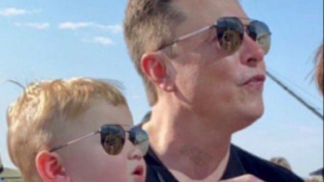 Elon Musk Punya Anak Namanya X Æ A-12 Musk, Ternyata Ini Artinya