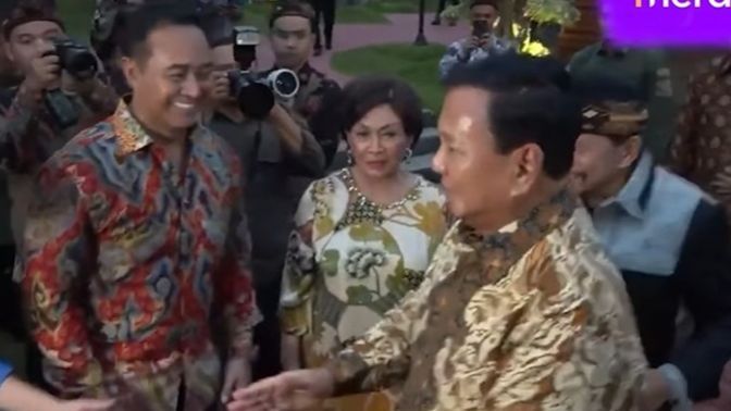 VIDEO: Dua Momen Pertemuan Prabowo dengan Eks Panglima TNI Andika Usai Pilpres