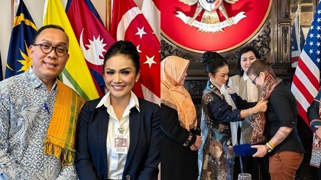 Potret Gaya Berkelas Kris Dayanti saat Kunjungan Kerja ke Amerika