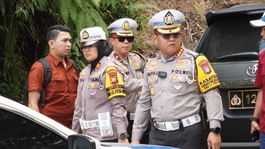 Pengendara Wajib Waspada, Ini Titik-Titik Terdampak Longsor Sumbar