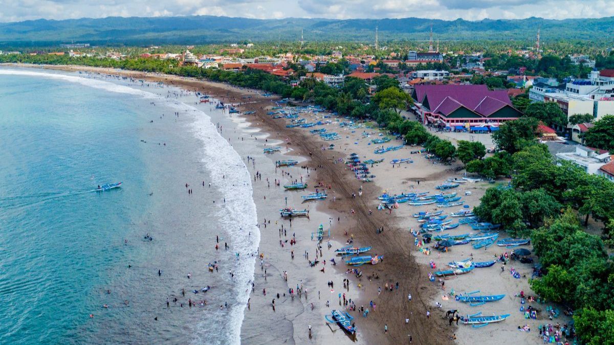 66 Kata-kata Pantai Singkat yang Penuh Keindahan dan Menenangkan Hati, Cocok jadi Caption Instagram