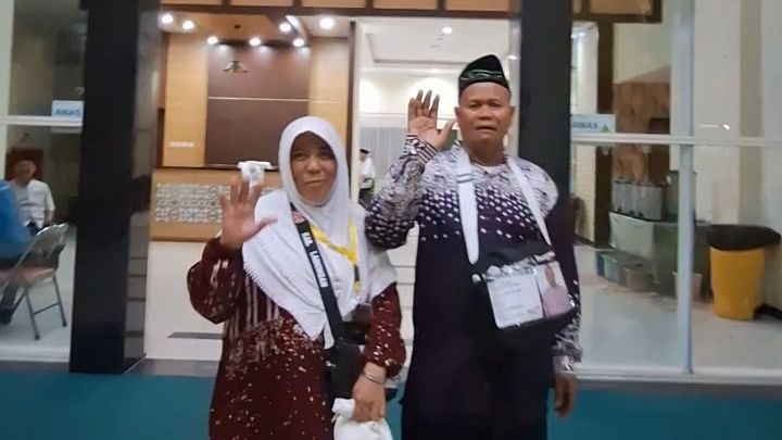 19 Tahun Menabung, Pencari Rumput Asal Lamongan Akhirnya Bisa Naik Haji