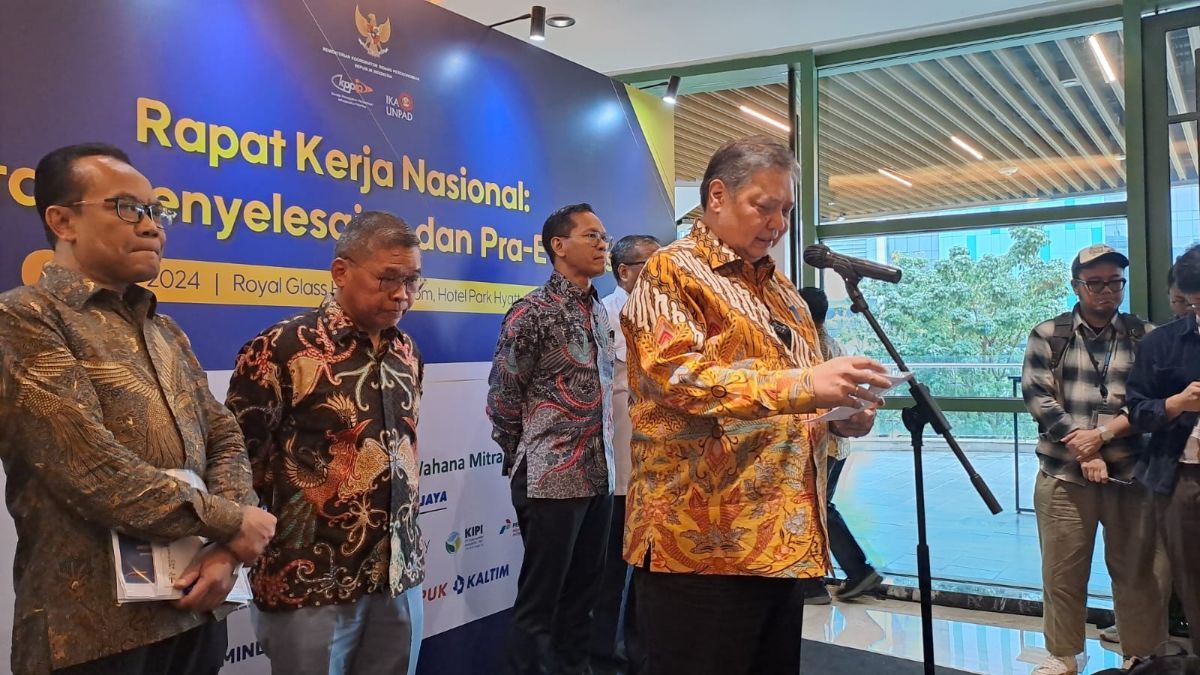 Airlangga Targetkan 41 Program Strategis Nasional Selesai Tahun Ini